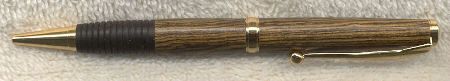 Luxurious pen featuring gold details