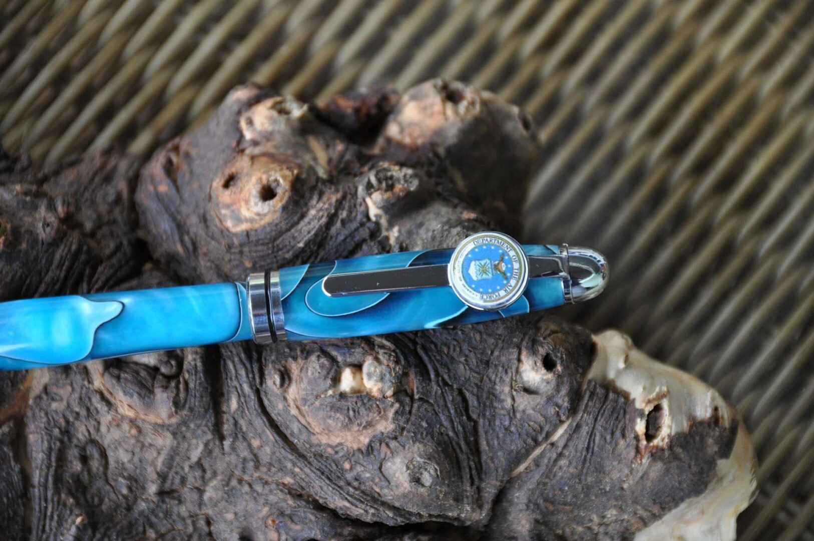 Elegant pen with detailed design