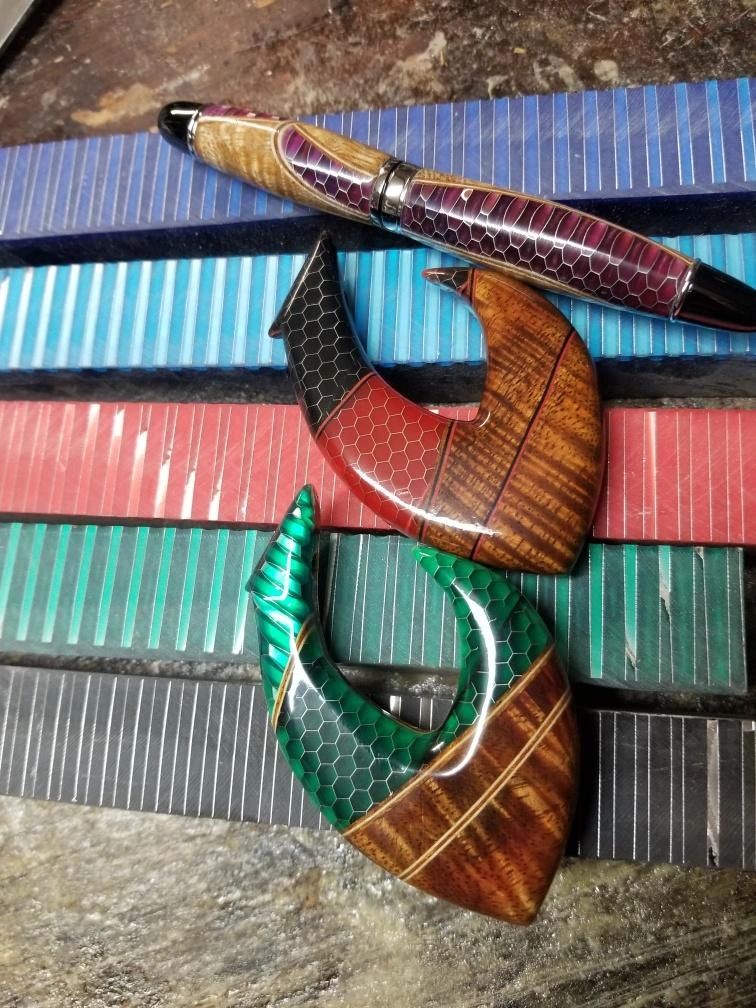 Decorative writing tool and hooks display