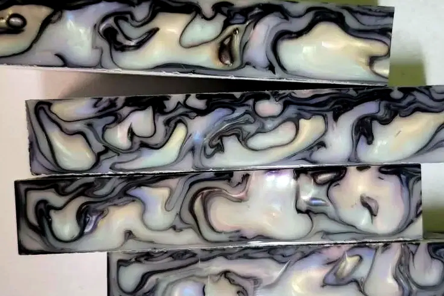 Iridescent swirl design texture